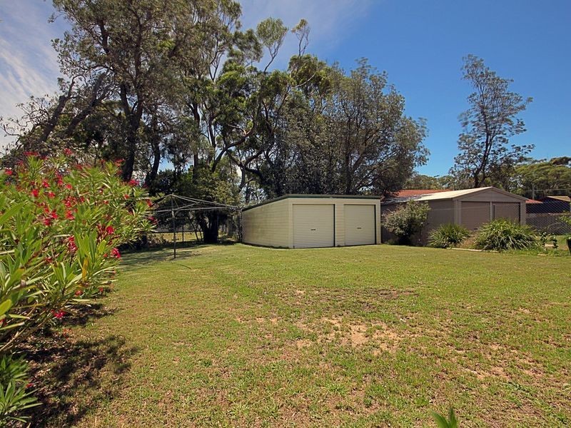 9 Coronation Drive, Broulee NSW 2537