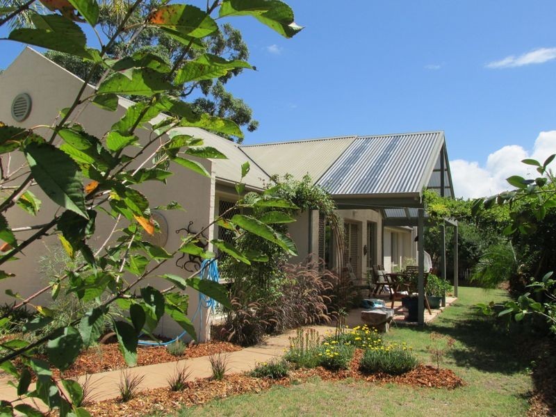 9 Elizabeth Drive, Broulee NSW 2537