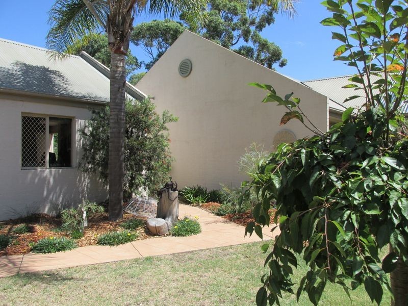 9 Elizabeth Drive, Broulee NSW 2537