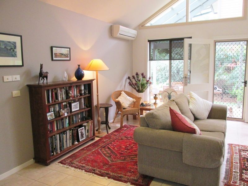 9 Elizabeth Drive, Broulee NSW 2537