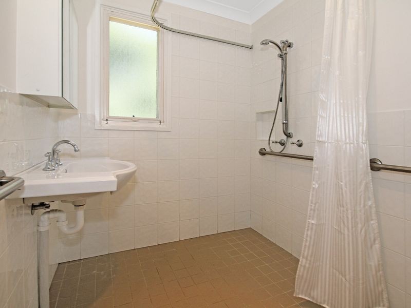 10 Larmer Close, Broulee NSW 2537