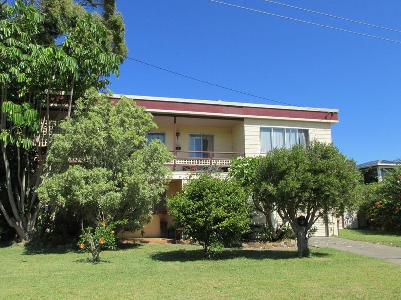 3 Parkes Parade, Tomakin NSW 2537