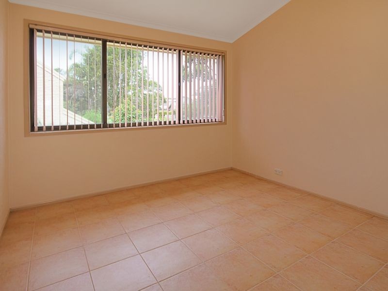 1/2 Massey Street, Broulee NSW 2537