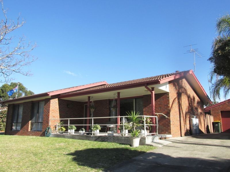 6 Cambridge Crescent, Broulee NSW 2537