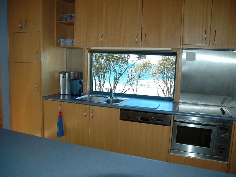 8 Cooks Crescent, Rosedale NSW 2536