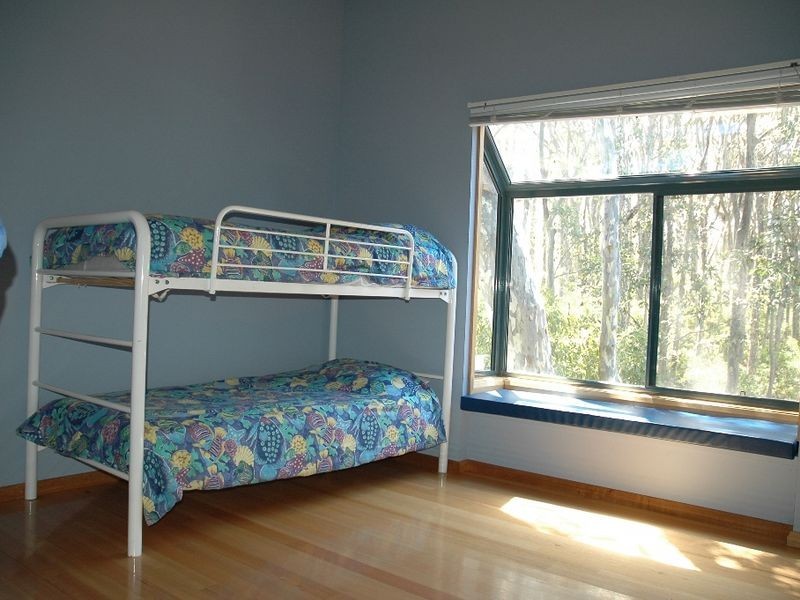 8 Cooks Crescent, Rosedale NSW 2536