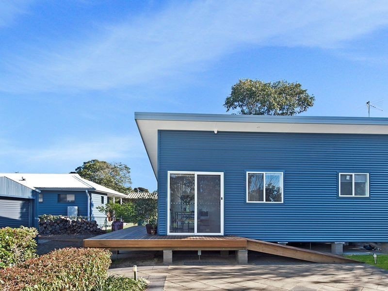 35 Grant Street, Broulee NSW 2537