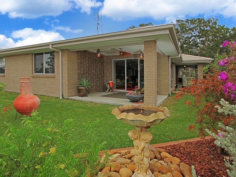4 Gillan Grove, Broulee NSW 2537