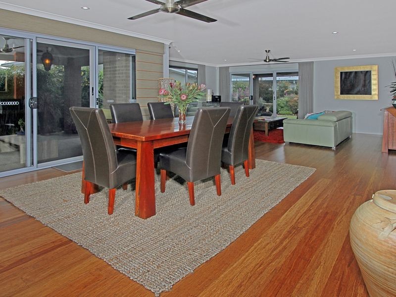 4 Gillan Grove, Broulee NSW 2537