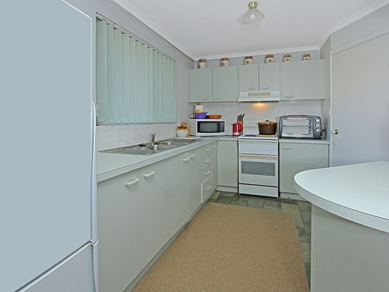 2/25 Zanthus Drive, Broulee NSW 2537