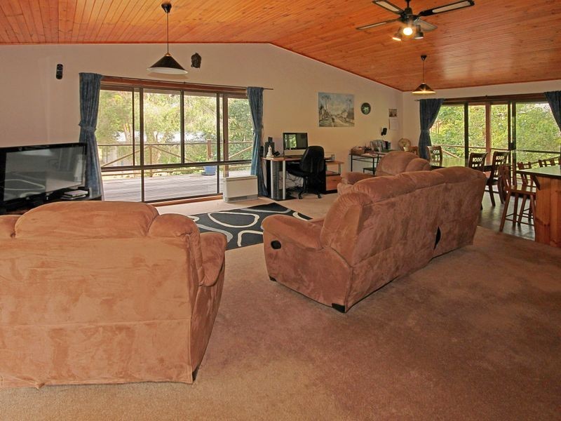 1 Lake Street, Moruya Heads NSW 2537