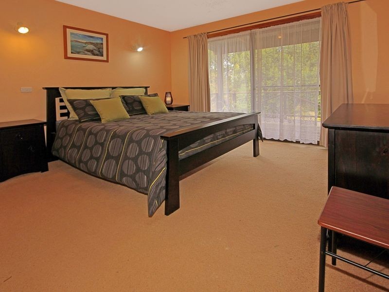 1 Lake Street, Moruya Heads NSW 2537