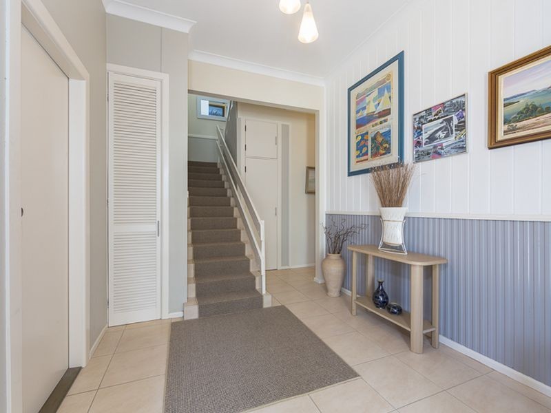 8 Clarke Street, Broulee NSW 2537