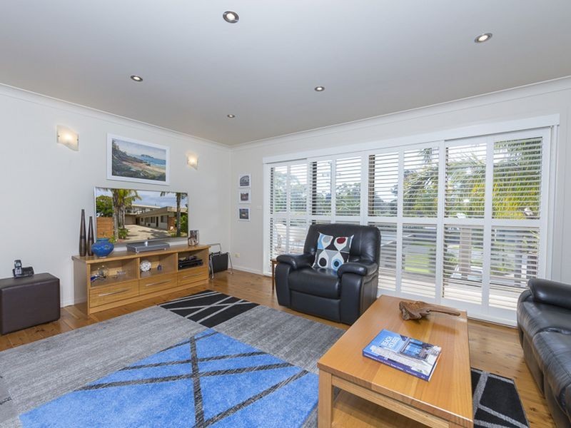 8 Clarke Street, Broulee NSW 2537