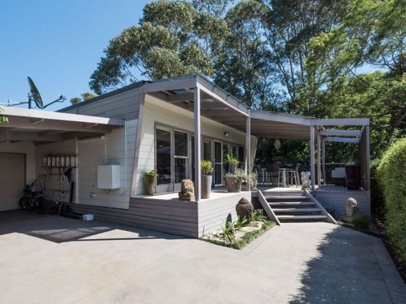 24B Yarralumla Crescent, Tomakin NSW 2537