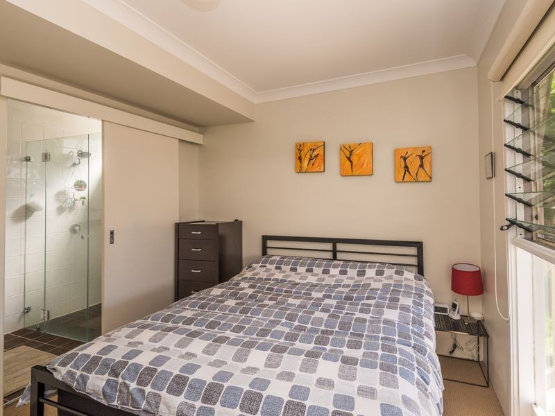24B Yarralumla Crescent, Tomakin NSW 2537