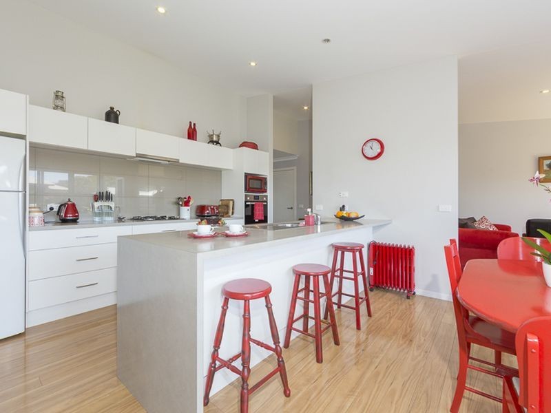 7 John Penn Drive, Tomakin NSW 2537