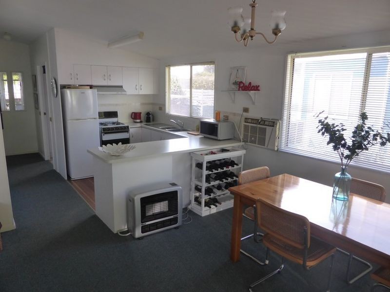 Cabin 4/55 Sunpatch Parade, Tomakin NSW 2537