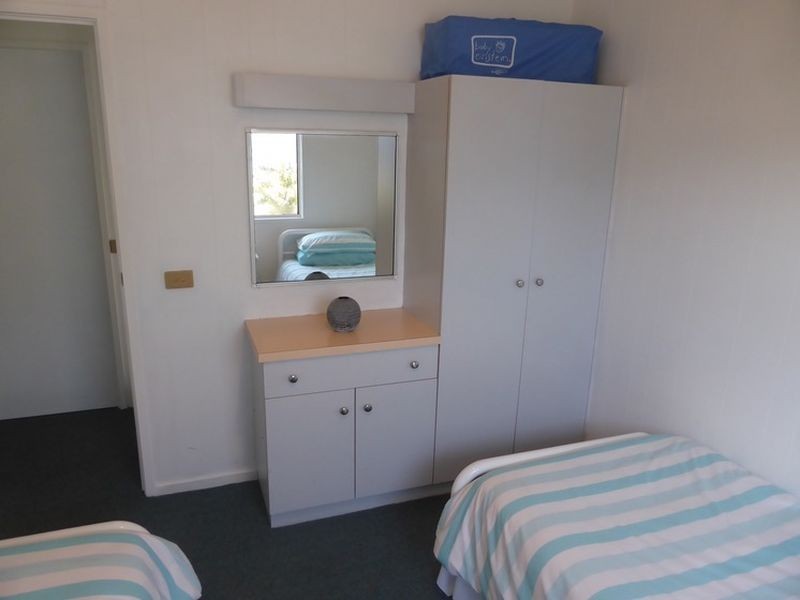 Cabin 4/55 Sunpatch Parade, Tomakin NSW 2537