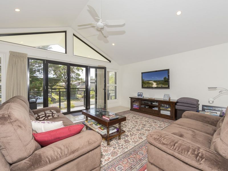 19 Massey Street, Broulee NSW 2537