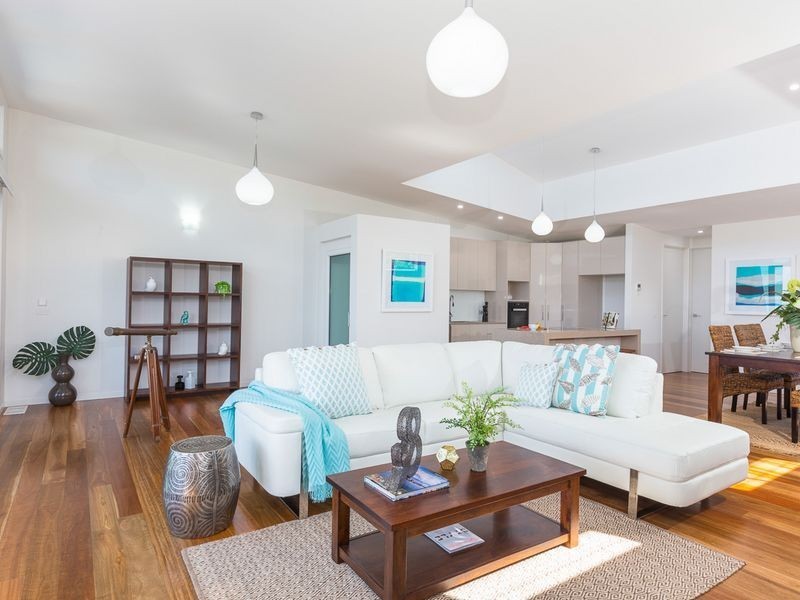 2/101 Coronation Drive, Broulee NSW 2537