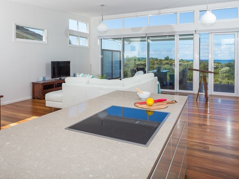 2/101 Coronation Drive, Broulee NSW 2537