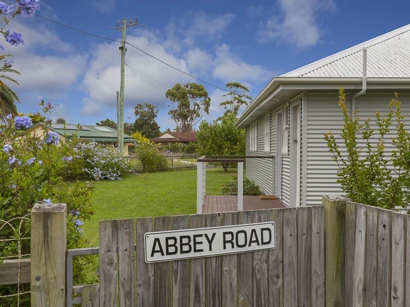 74 Ainslie Parade, Tomakin NSW 2537