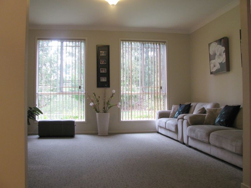 5 Riverlink Drive, Mossy Point NSW 2537
