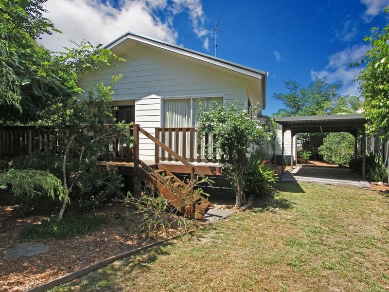 1 Massey Street, Broulee NSW 2537