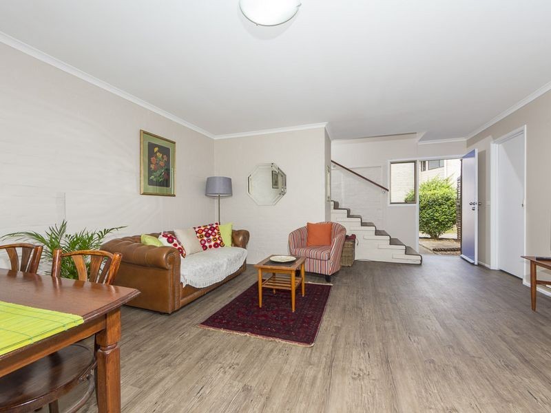 3/2 Massey Street, Broulee NSW 2537