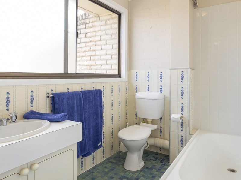 3/2 Massey Street, Broulee NSW 2537