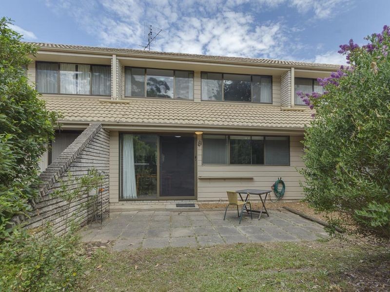 3/2 Massey Street, Broulee NSW 2537