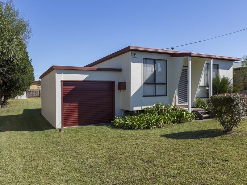 63 Ainslie Parade, Tomakin NSW 2537