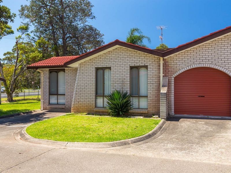1/4 Sunpatch Parade, Tomakin NSW 2537
