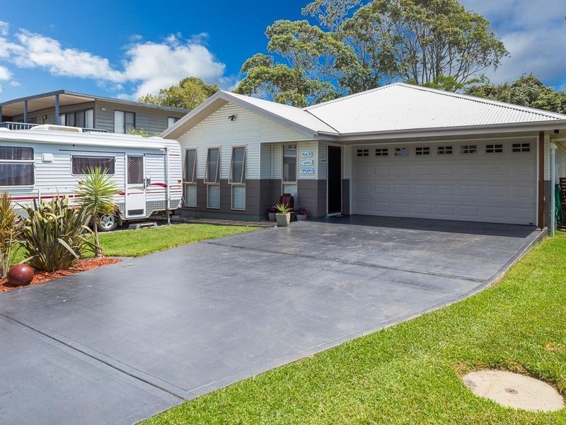 26 Yarralumla Crescent, Tomakin NSW 2537