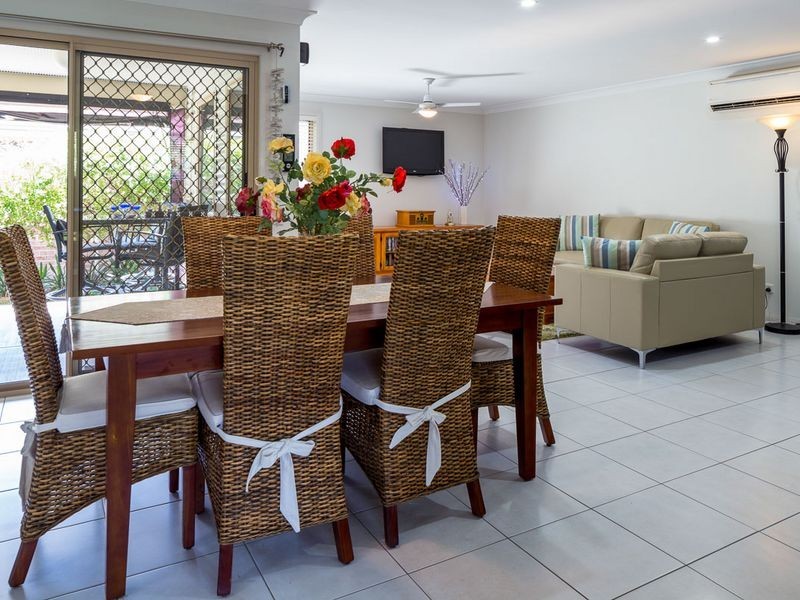 26 Yarralumla Crescent, Tomakin NSW 2537