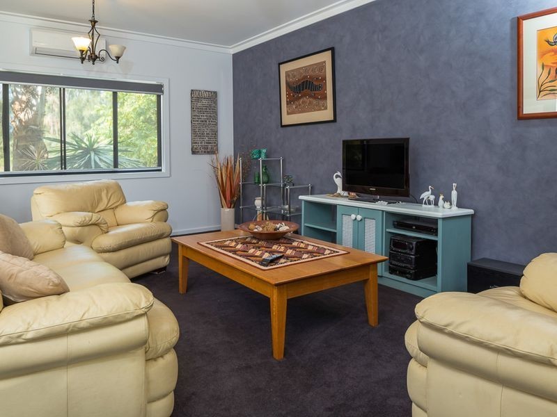 11 Grant Street, Broulee NSW 2537