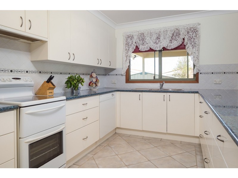 61 Ainslie Parade, Tomakin NSW 2537