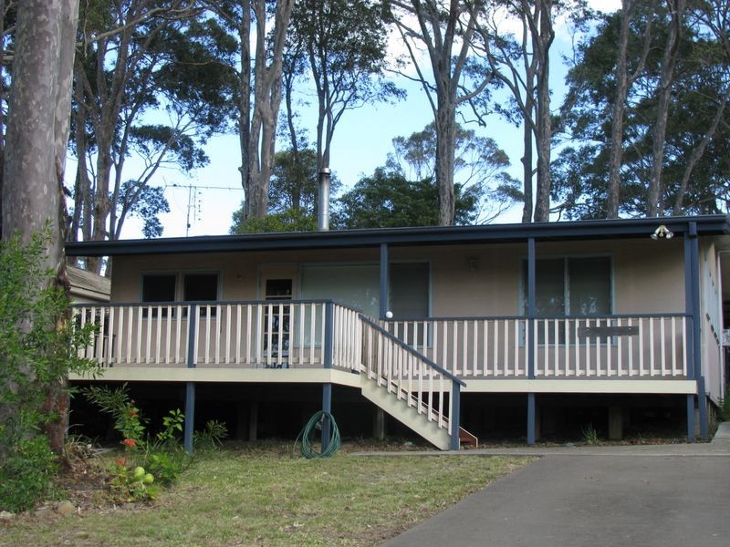 112 Annetts Parade, Mossy Point NSW 2537