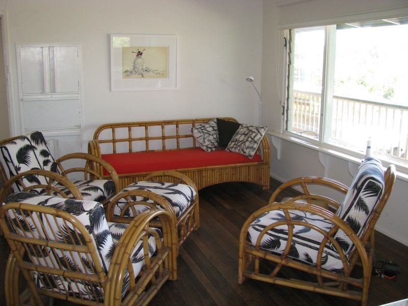 112 Annetts Parade, Mossy Point NSW 2537