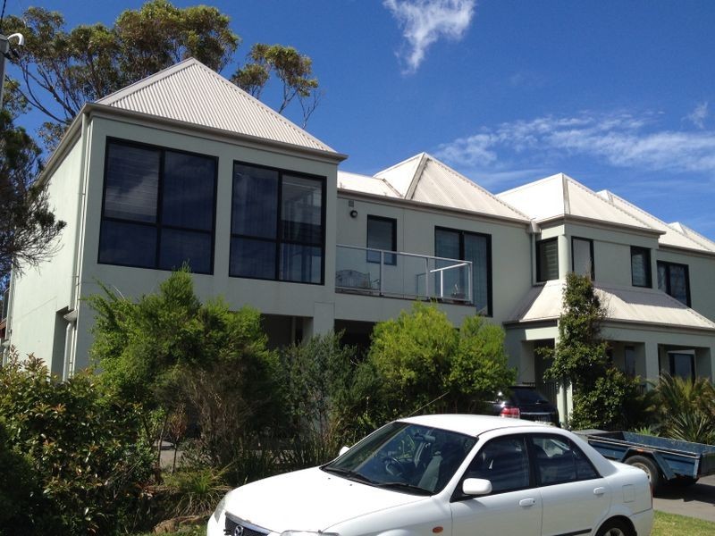 2/13 Coronation Drive, Broulee NSW 2537