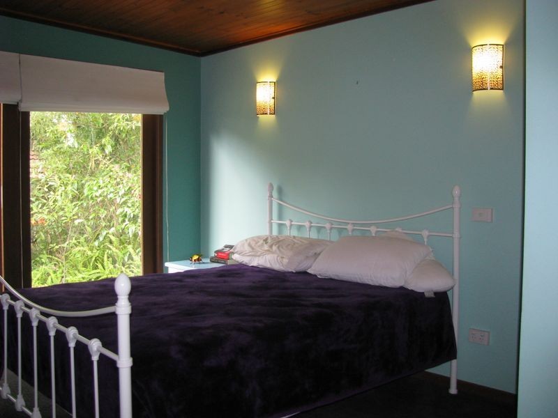 8 River Road, Mossy Point NSW 2537