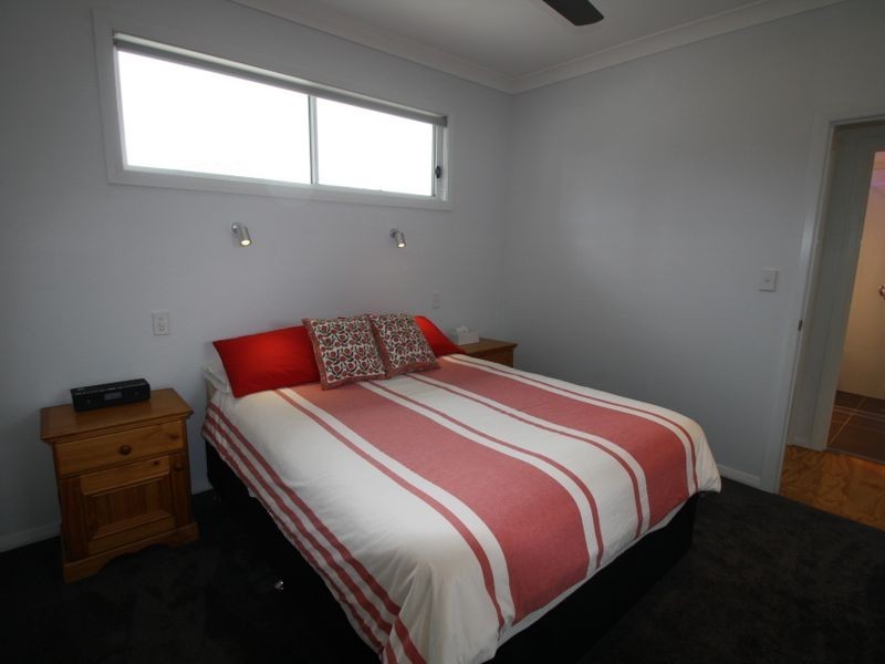 6 May Parade, Broulee NSW 2537