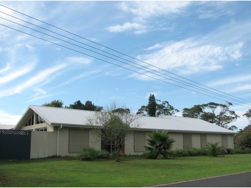 7 Charles Street, Broulee NSW 2537