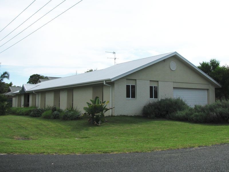 7 Charles Street, Broulee NSW 2537