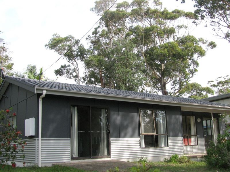 61 Smith Street, Broulee NSW 2537