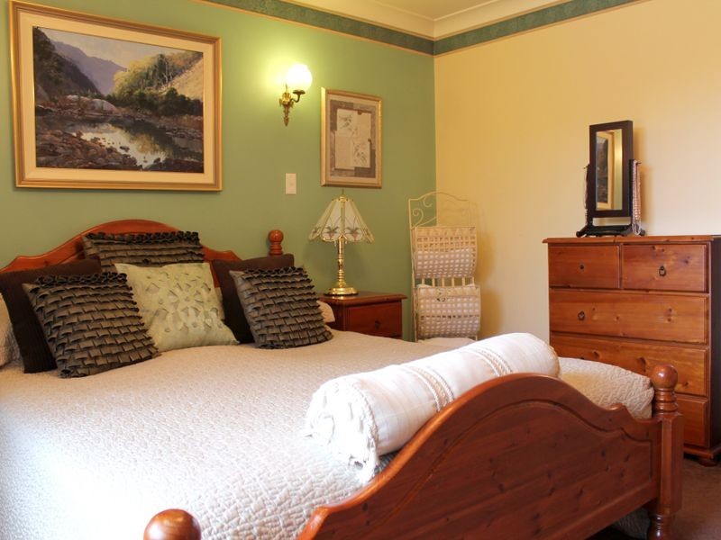 68 Surf Beach Avenue, Surf Beach NSW 2536