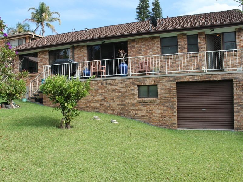 68 Surf Beach Avenue, Surf Beach NSW 2536