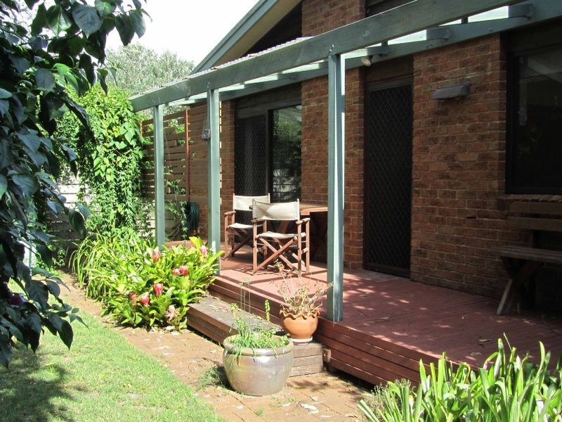 2/40 Smith Street, Broulee NSW 2537
