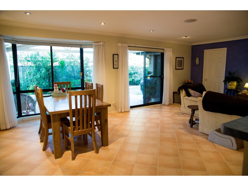18 Hedley Way, Broulee NSW 2537